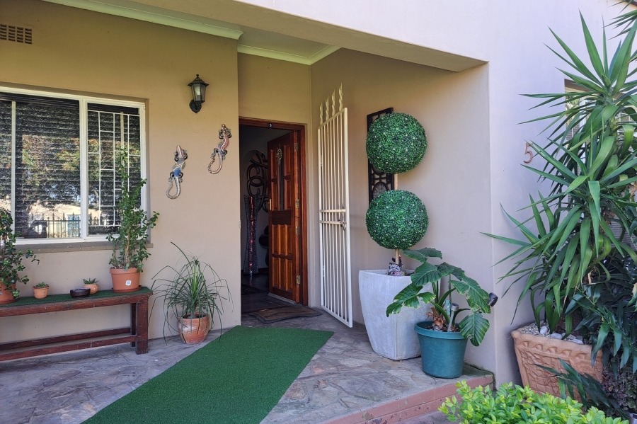 3 Bedroom Property for Sale in Worcester West Western Cape